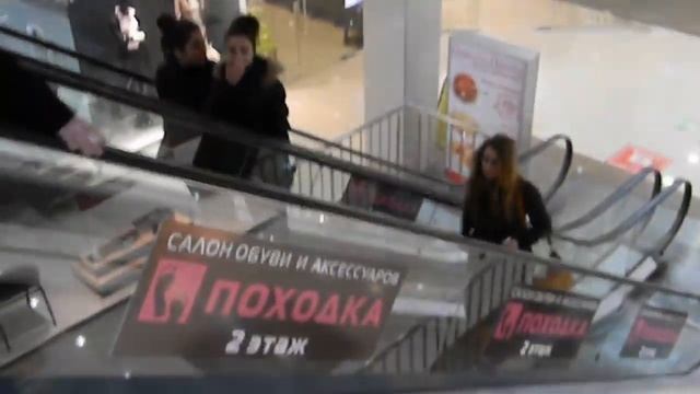Экскалатор.Часть 1.MOV смотреть онлайн