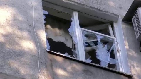 Украинские радикалы обстреляли город Стаханов в ЛНР