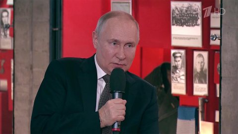 Владимир Путин назвал главной задачей сохранение России и создание условий для ее развития