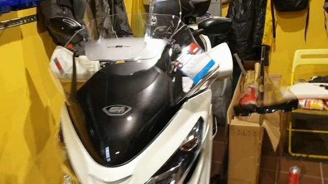 Ветровик  Givi AF266 for Skywave. Краткий обзор.