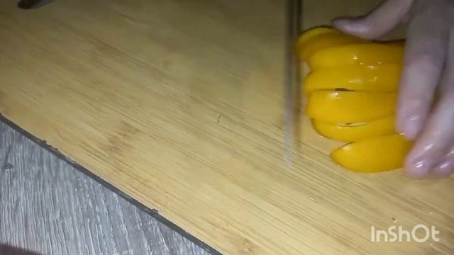 Запеченная свинина с овощами в духовке