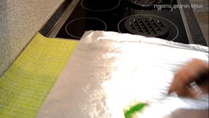 Нежное мясо запеченное в духовке в фольге