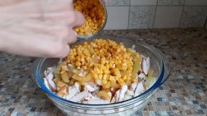 САЛАТ С ПЕКИНСКОЙ КАПУСТОЙ И КУРИНОЙ ГРУДКОЙ???