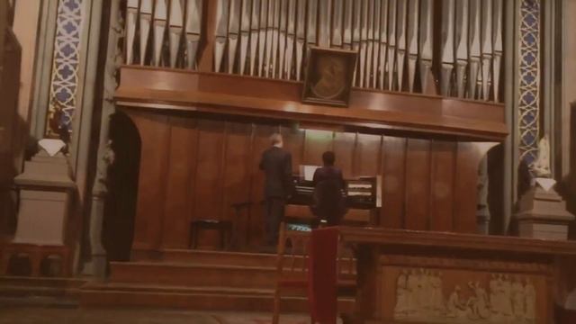 Performance On The Organ. Исполнение на органе