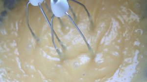 Яблочный пирог с изюмом и фундуком