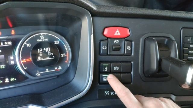 Что внутри scania R500. Обзор scania. Водитель Скандинавии. смотреть онлайн