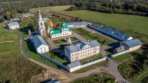 Лодейное Поле.  Введено-Оятский монастырь