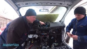 Как снять торпеду на Ford Escape