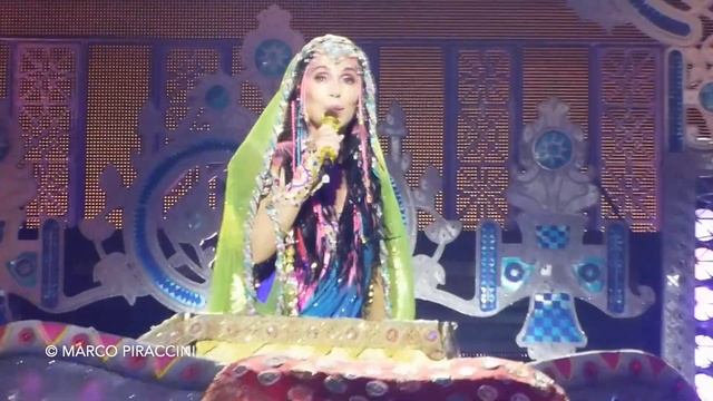 CHER: "Gayatri Mantra" live in Zurich - "Here We Go Again Tour смотреть онлайн