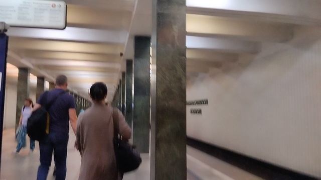 Московское метро: обзор станции Преображенская Площадь.