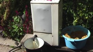 Соковыжималка. Давим яблочный сок ЦЕНТРИФУГОЙ!