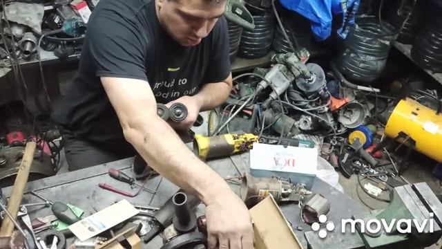 УШМ125 Stanley установка якоря и корпуса редуктора Makita 9555, 9558 смотреть онлайн