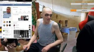 Мопс С водником на стриме.