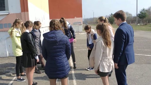 Проект "Дворовые игры". Мастер-класс про игру "Резиночки". Часть 1.
