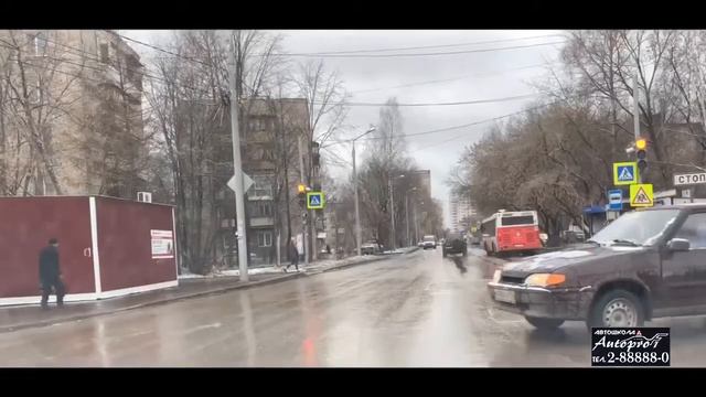 Разворот на нерегулируемом перекрестке