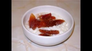 Рисовая молочная каша с изюмом