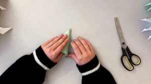 Каникулы онлайн. Елка оригами