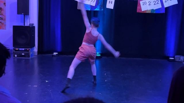 Russian is too Gendered to Name this Dance смотреть онлайн