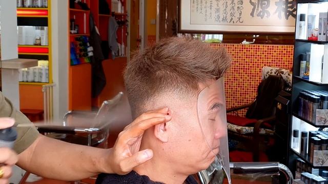 Instant Gray Coverage For Men's Hair | KMS STYLECOLOR