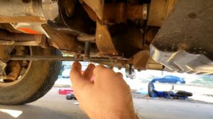 Ford Explorer lift kit project   2nd gen   DIY how to lift for AWD and 4x4