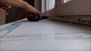 Установка подоконника ПВХ