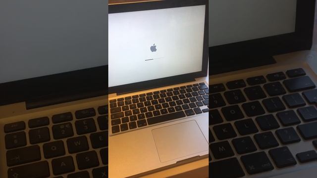 Demonstration of boot speed Macbook Pro 2012 Core i7, 1TB SSD and 16GB RAM смотреть онлайн