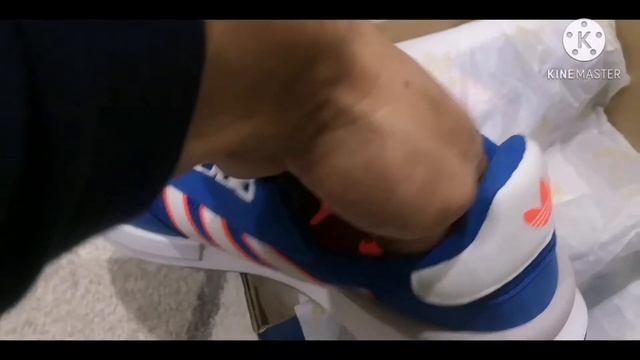 adidas Originals RETROSET смотреть онлайн