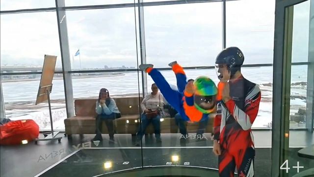 Аэротруба/Ребенок в аэротрубе/Аэрокомплекс в Санкт-Петербурге/Полет в аэротрубе/ Свободное падение