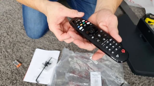 2020 65” LG CX OLED unboxing,wall mounting & demo ! смотреть онлайн