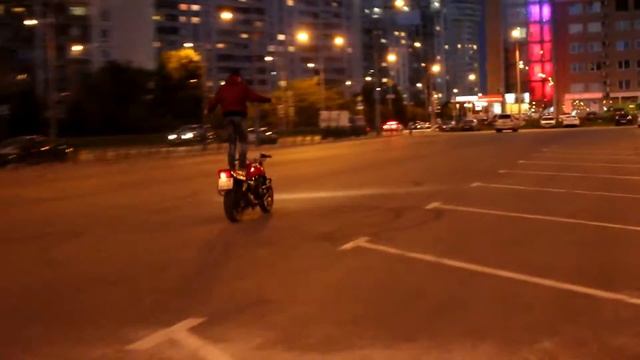 Езда стоя на мотоцикле смотреть онлайн