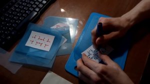 Как вырезать трафарет для облегчения пропечатки колоды игральных карт . Стос . Своими руками .