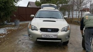Отпускаю руль, машину ведёт вправо / Попробуйте переставить колёса