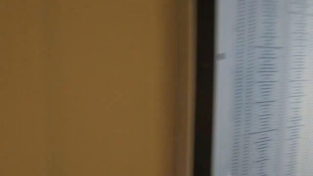 В современном купейном вагоне российского поезда. смотреть онлайн