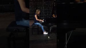 F.Kuhlau Sonatina op.88 N°3, 1 and.- Cristiana Gomes/ Ф.Кулау Сонатина соч.88 N° 3, 1часть