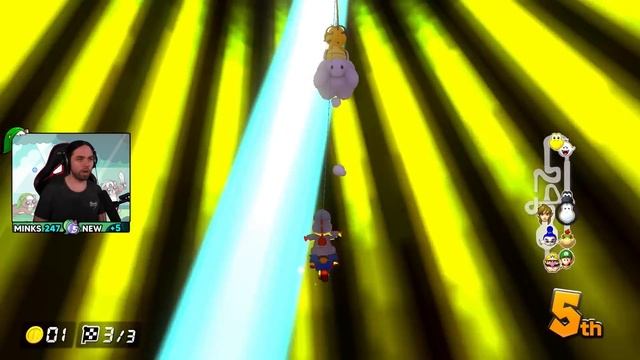 MARIO KART MADNESS - DRIVING BACKWARDS TO AVOID THE BLUE SHELL смотреть онлайн