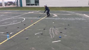 "Недетский хоккей", Легкий дриблинг:) Даня 8 лет