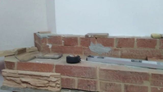 Лайфхак для укладки декоративного камня на полку камина decorative stone on the fireplace life hack смотреть онлайн