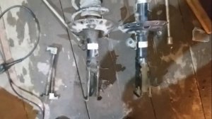 Honda Fit GK3 Замена передней стойки амортизатора / Honda Fit Front Strut Shock Absorber Replacemen