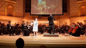 И.С. Бах Менуэт и Шутка из сюиты си минор.   Элен Вирабян ( флейта 10 лет)