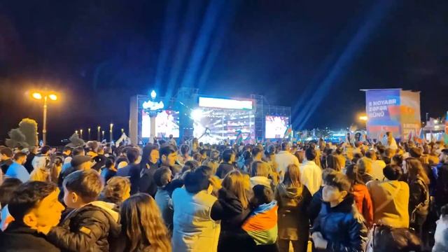 ПРАЗДНИЧНЫЙ САЛЮТ. СТРИМ С БУЛЬВАРА смотреть онлайн