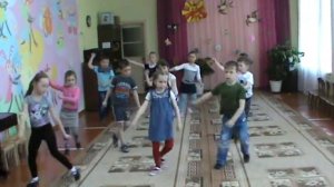 Танец "Мы -  маленькие дети"