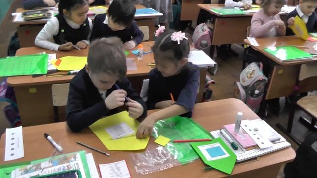 Урок математики на тему: "Прямоугольник. Квадрат" смотреть онлайн