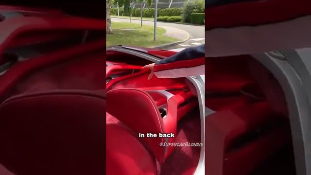 Amazing supercar from Renault смотреть онлайн