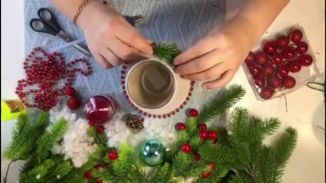 ПОДЕЛКИ НА НОВЫЙ ГОД В ШКОЛУ / ДЕТСКИЙ САД. НОВОГОДНИЕ ПОДЕЛКИ. ПОДСВЕЧНИК СВОИМИ РУКАМИ. смотреть онлайн