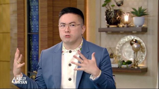 Faye Dunaway Is Coming for Bowen Yang’s Instagram смотреть онлайн