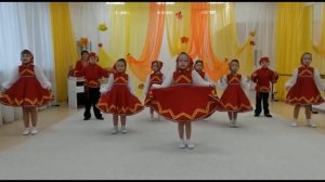 Пошла Маша во лесок