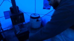 За трофейными окунями на снегоходе 2020. Зимняя рыбалка на окуня в Заболотье.