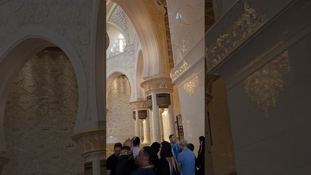 Обзор Мечети шейха Зайда Абу-Даби смотреть онлайн