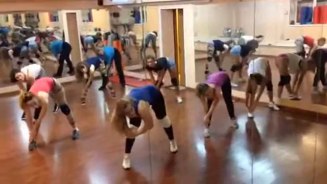 Bootydance (18 всем есть) смотреть онлайн