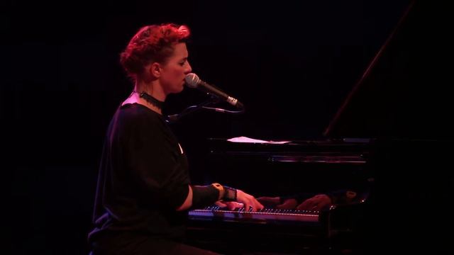 Amanda Palmer, A Mothers Confession, Live, Dublin 28/5/2018 смотреть онлайн